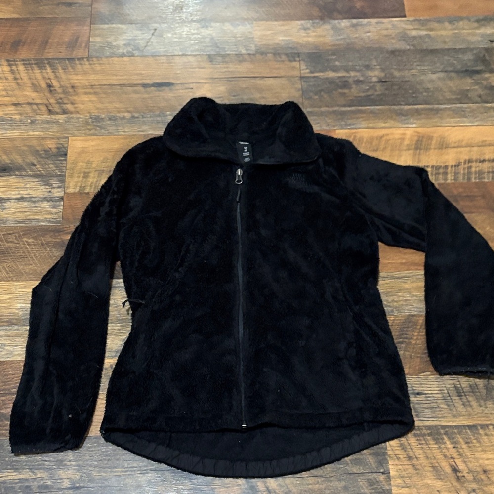 The North Face Women's Black Osito Teddy Jacket